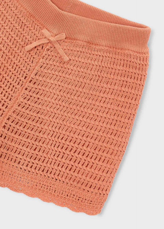 Mädchenhose mit Lochstickerei-Details
