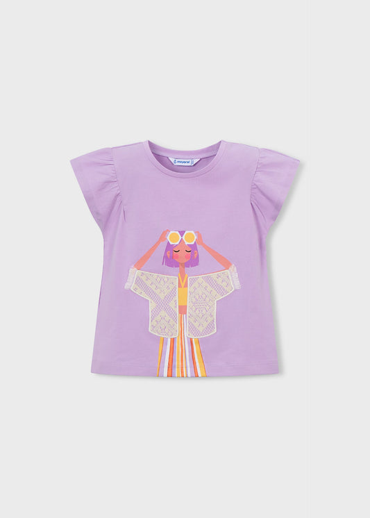 T-shirt girl