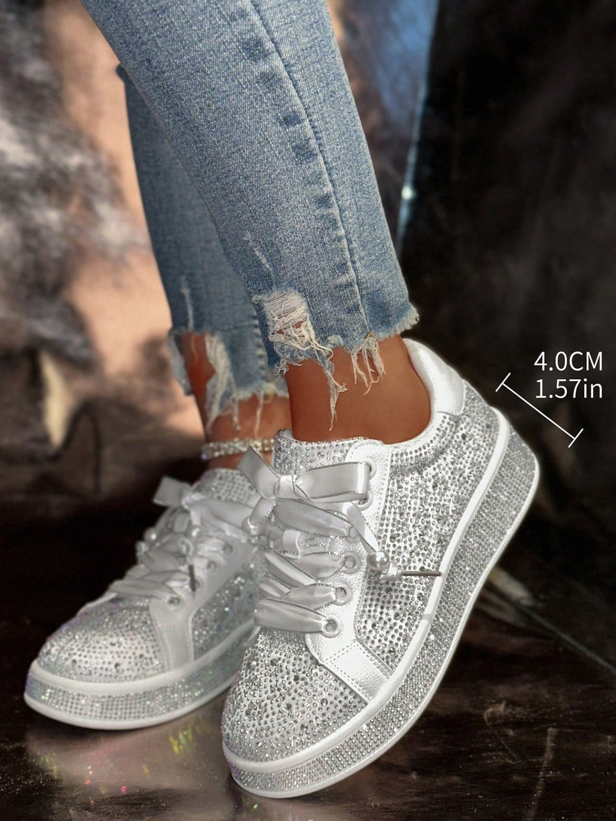 Rhinestone Decor Round Toe Casual Lightweight Sneakers