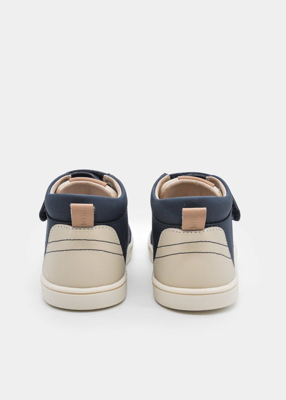 Jungenturnschuhe