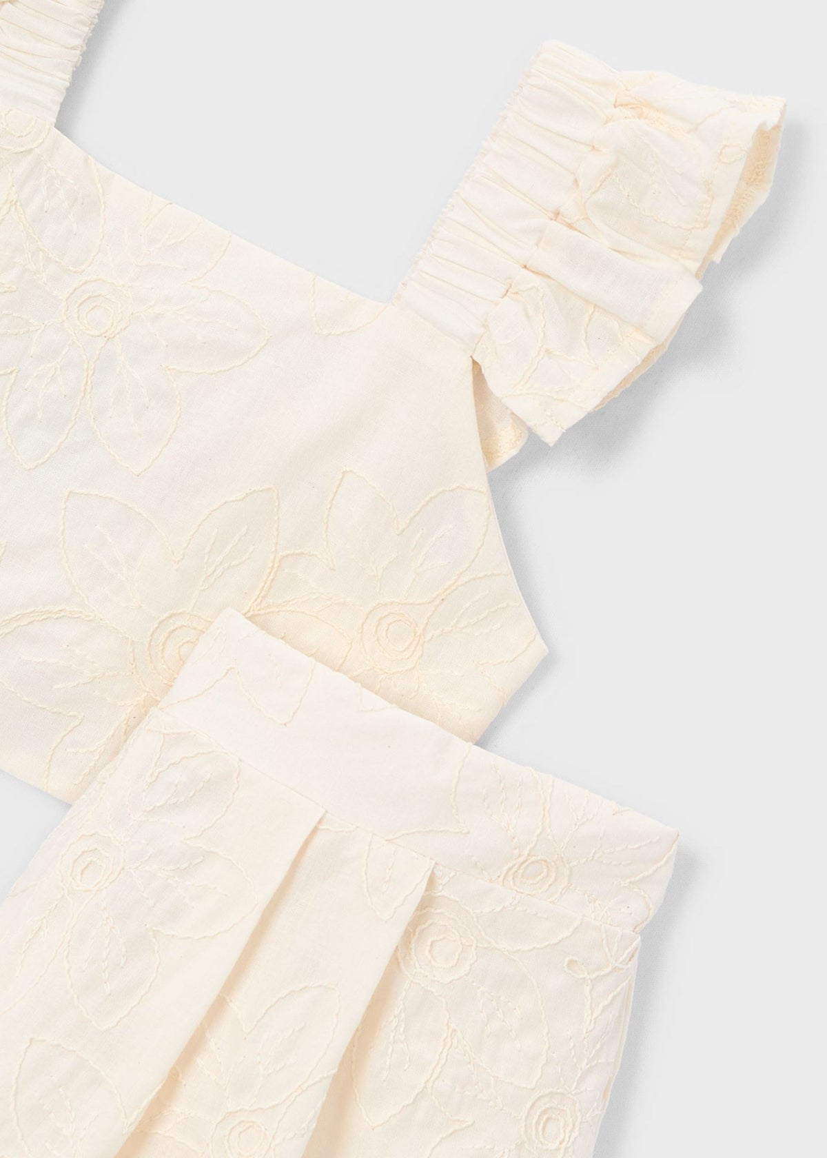 Ceremony set with Bermuda Shorts girl with ruffles