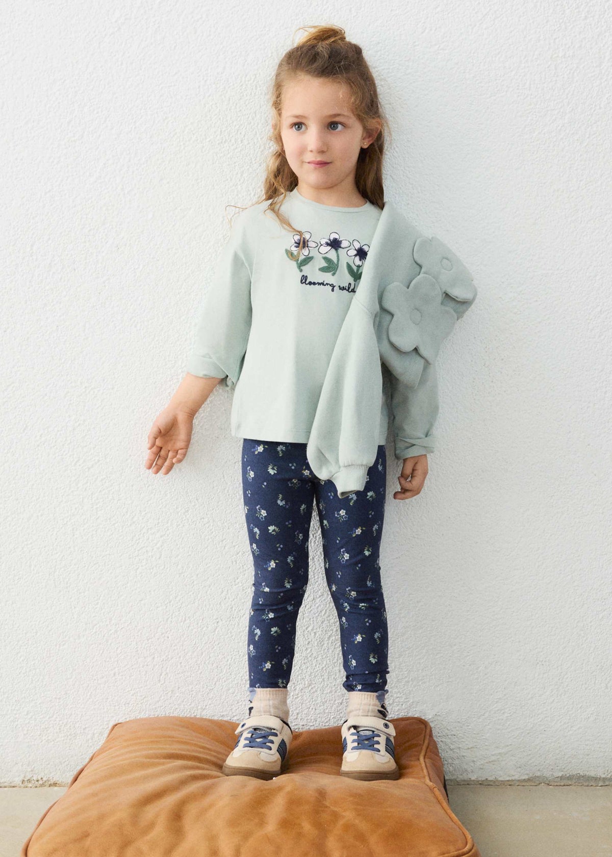 Girls' leggings and T-shirt set