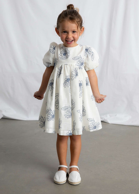 Mädchenkleid mit Puffärmeln