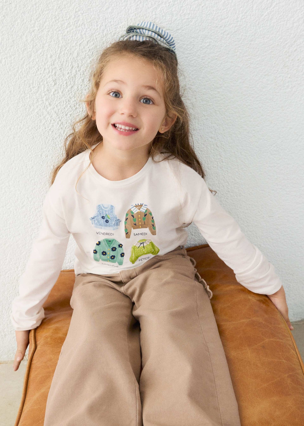 Girls' T-shirt with hair tie