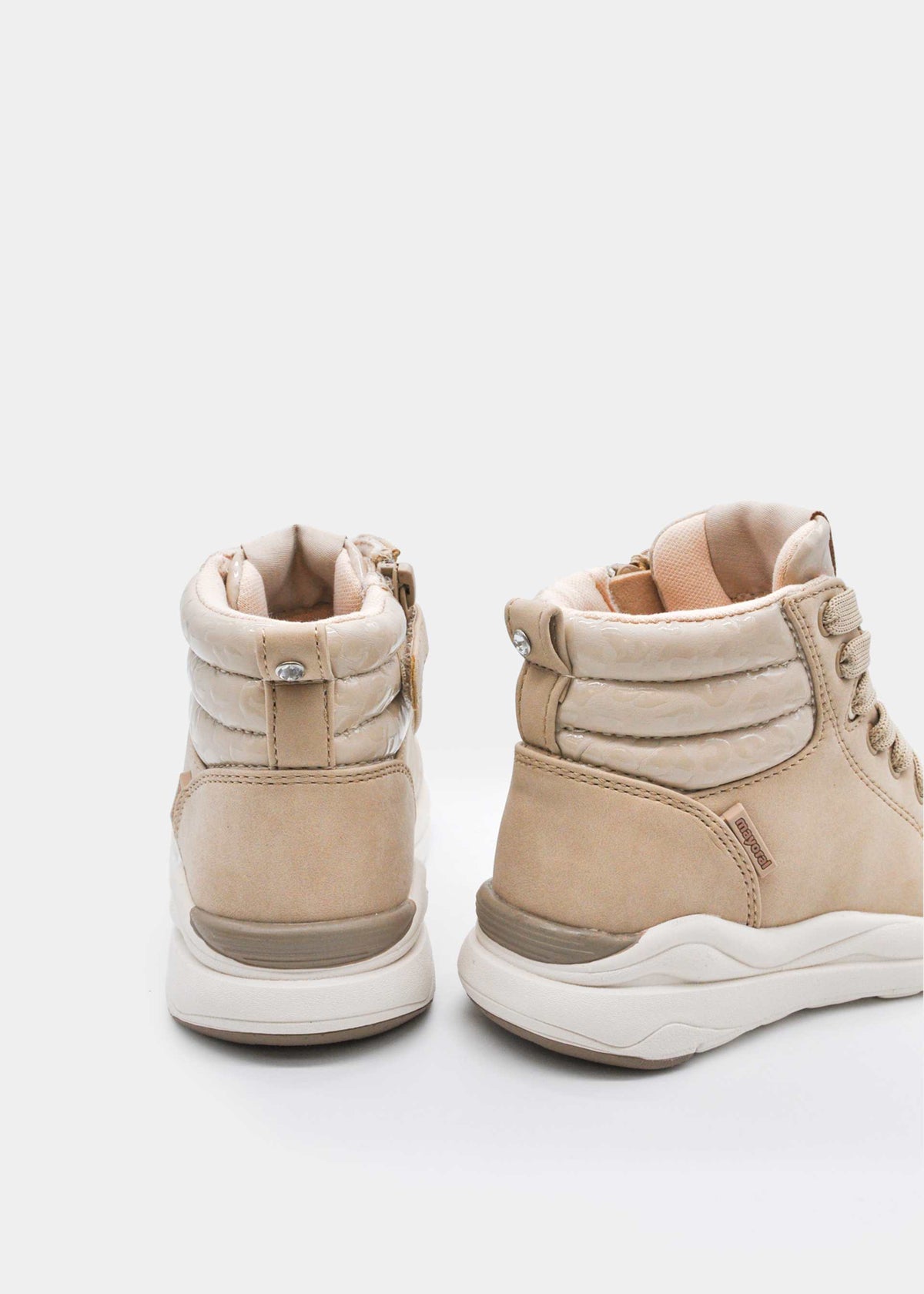 Girls' trainers