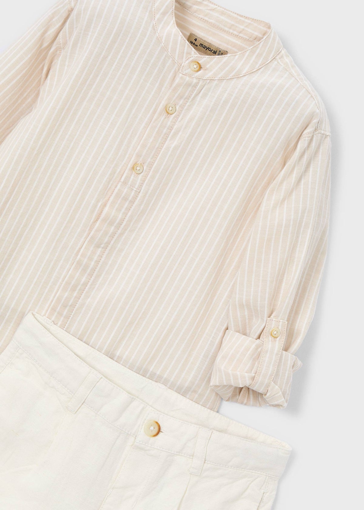 Set aus langärmeligem Leinenhemd und Bermudashorts für Jungen