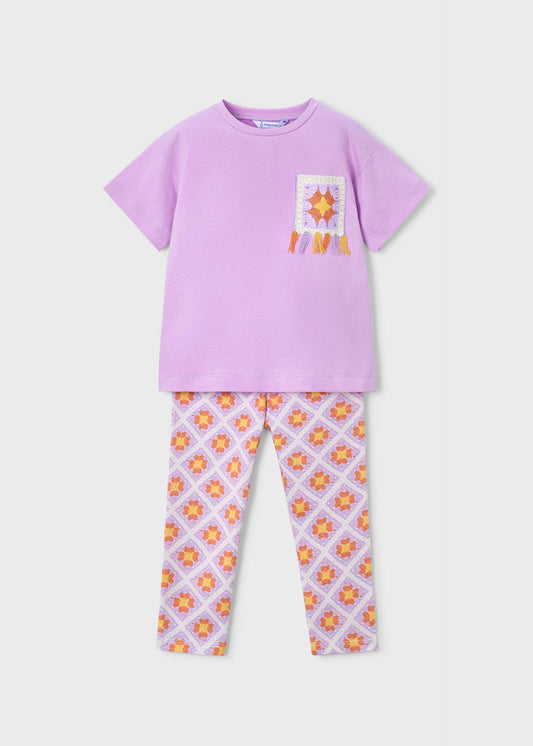 Set aus bedruckten Leggings und T-Shirt für Mädchen