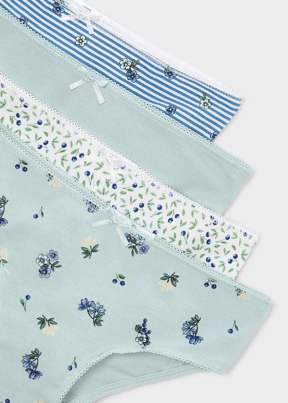 Set of 4 girls' knickers