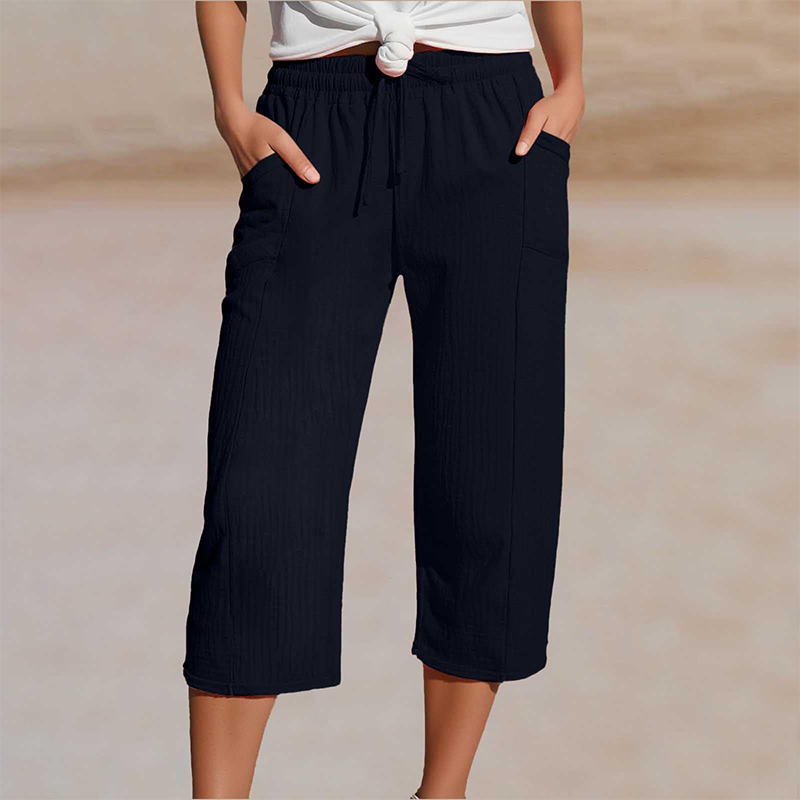 Women's Plain Pleated Cotton And Linen Shorts