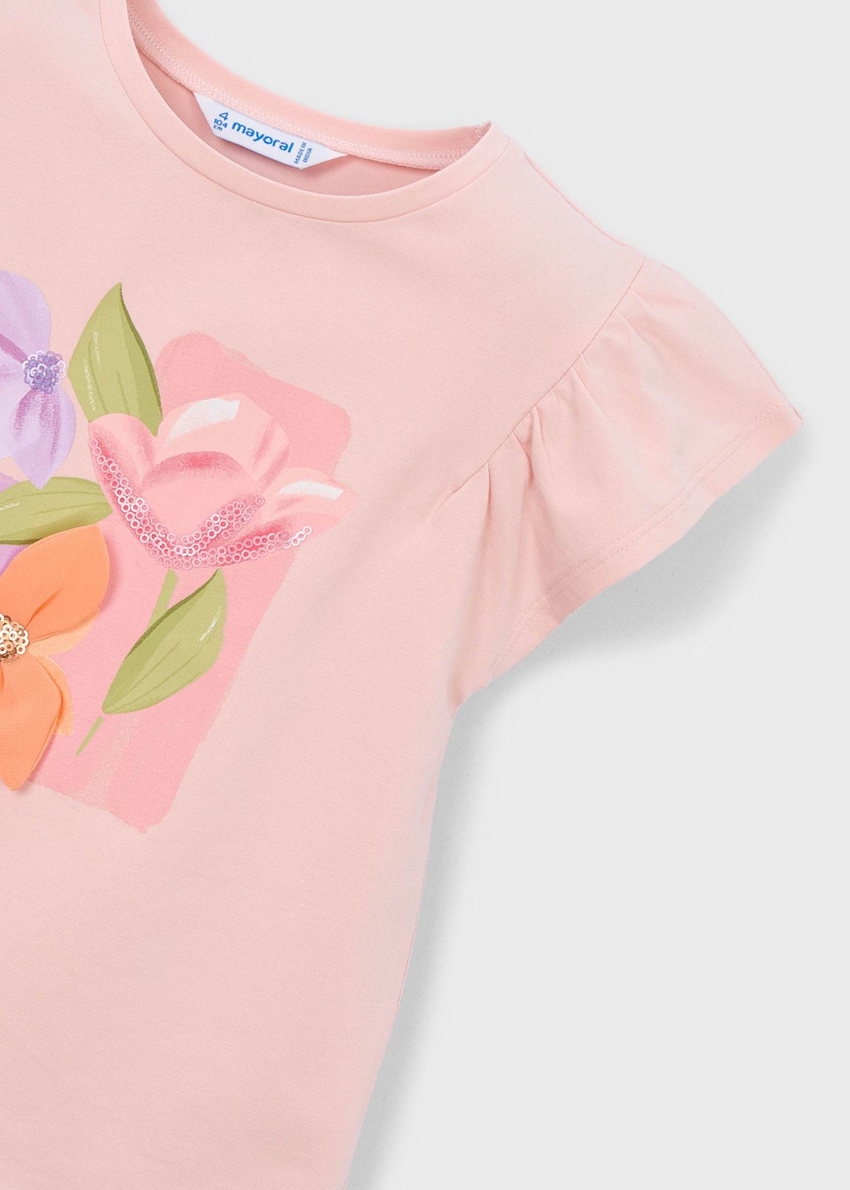 T-shirt girl
